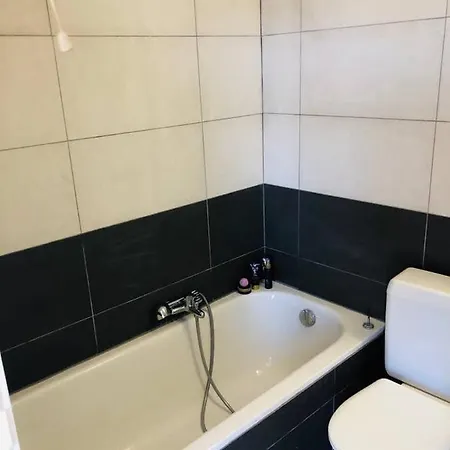 דירה Studio Exception